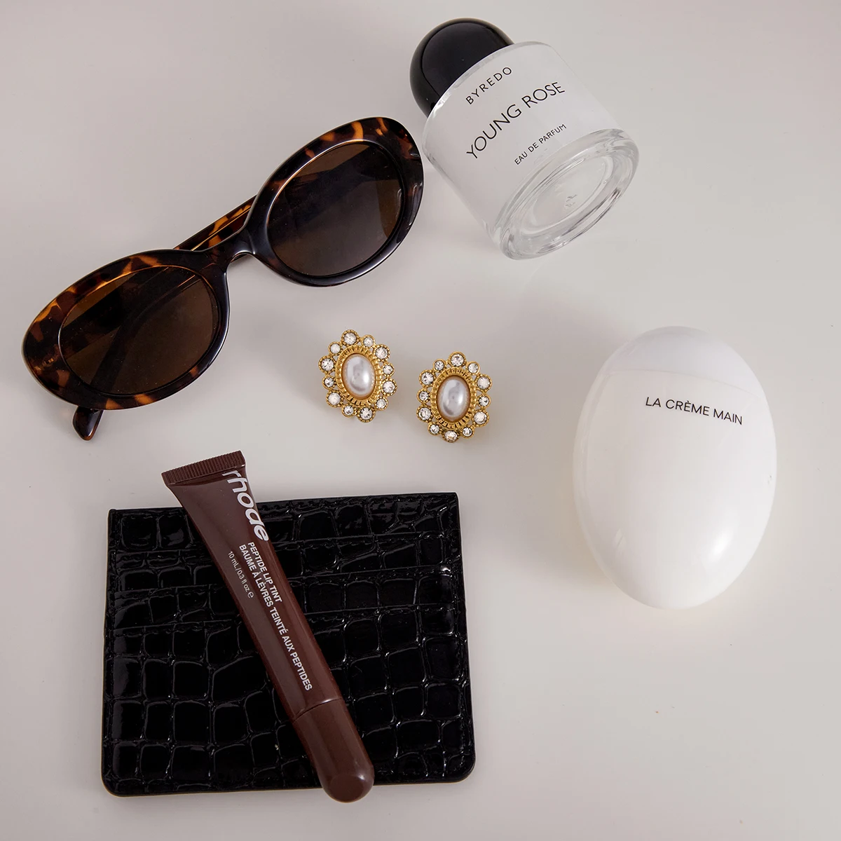 Vintage Elegant White Zircon Pearl Ear Studs 18K Gold Color Plated Stainless Steel Flower Earrings Women's Jewelry Party Gift