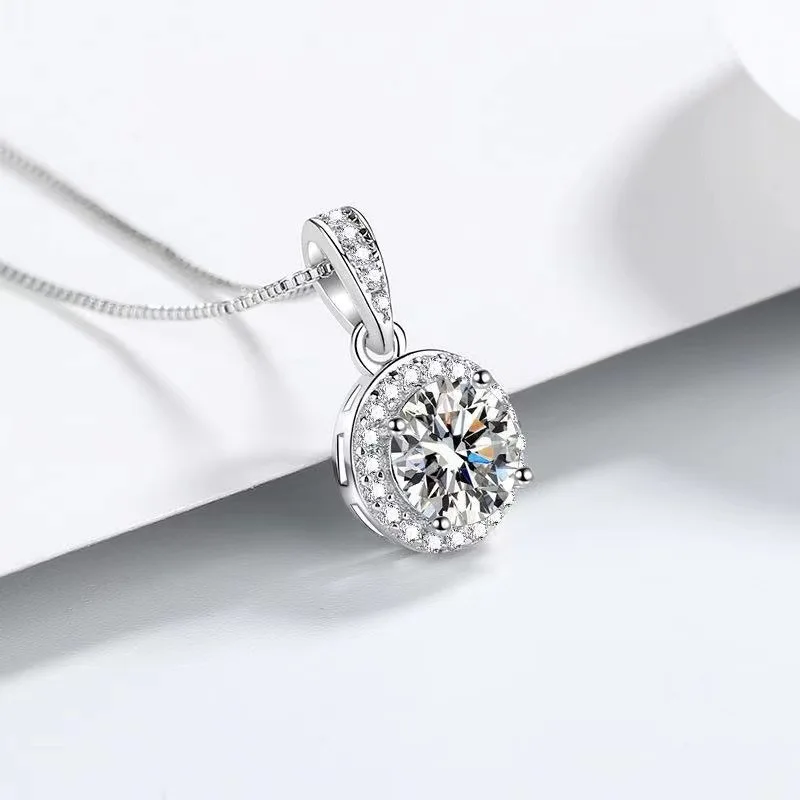 Classic Round Necklace Women's fashion temperament one carat round clavicle chain Jewelry Gift for Mun Wife Girlfriend Girl