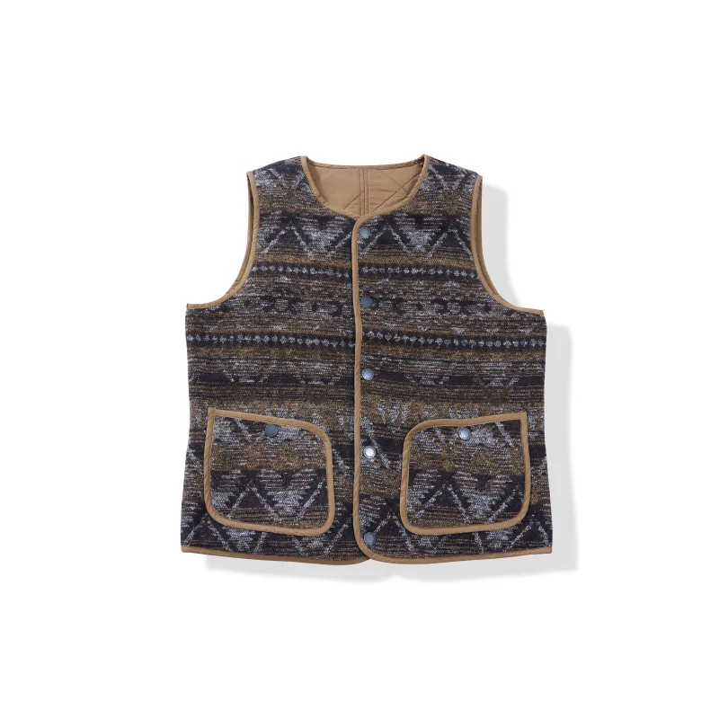 سترة OKONKWO Fair Isle مبطنة بالصوف سترة مبطنة بالألماس على الوجهين من الطوطم الهندي