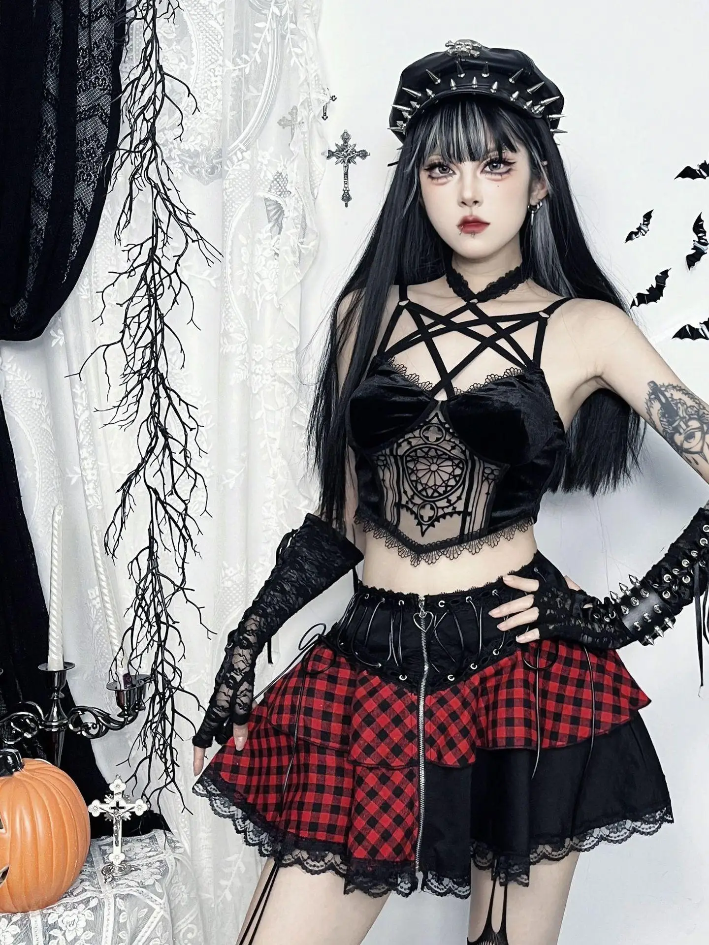 กระโปรงทรงเอแบบเซ็กซี่  คอลเลคชั่นฤดูใบไม้ร่วง  ดีไซน์ทันสมัย  ลายทางต่อผ้า  กระโปรงแฟชั่นสำหรับสาวๆ  ผ้าโพลีเอสเตอร์  เส้นใยโพลีเอสเตอร์