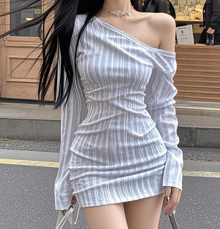 Slanted Shoulder Striped Dress Niche 2026 New Style Temperament Waist Cinching and Slimming Short Skirt