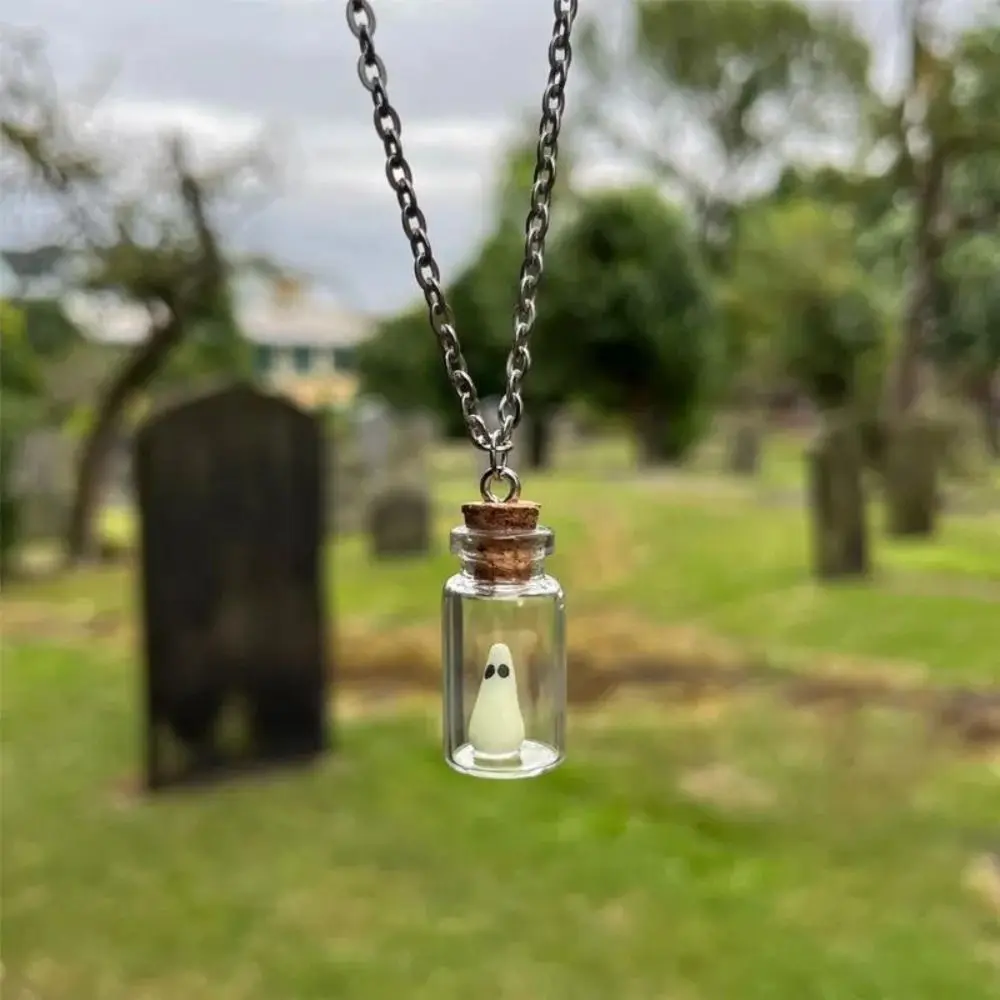 1PC New Glow Ghost Pendant Tiny Ghost in A Bottle Necklace Best Friend Charm Statement Noctilucent Jewelry Halloween Gift