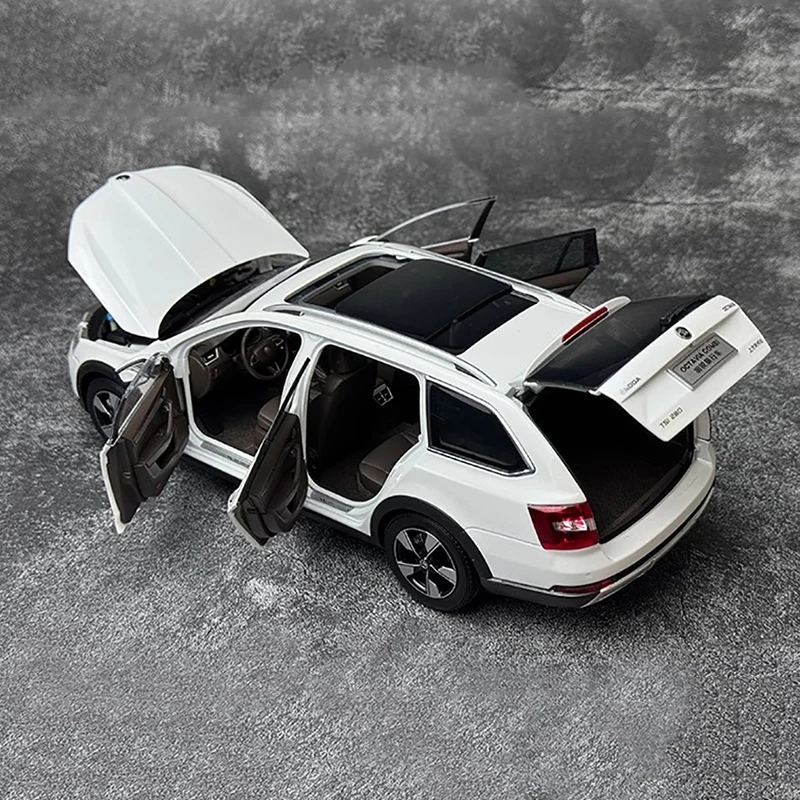 Original 1:18 Mingrui wagon SKODA OCTAVIA alloy car model +small gift