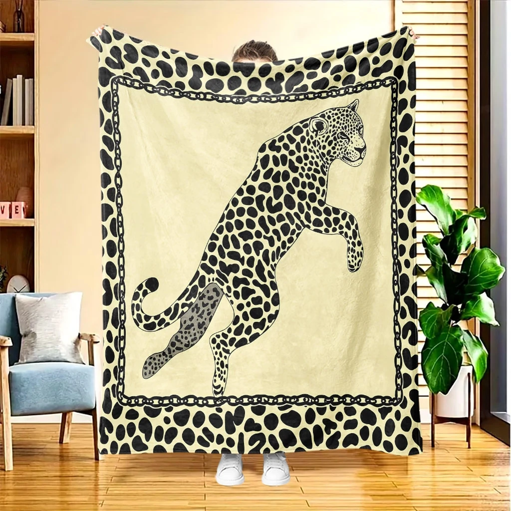 Vintage Black Leopard Chain Frame Beige Base Flannel Throw Blanket Soft Warm Cover For Sofa Luxury Animal Decor Gift