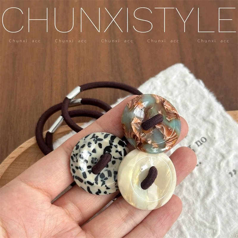 

Vintage Style Hair Tie Acetate Button Design Tortoiseshell Leopard Pattern High Stretch Ponytail Holder No Damage