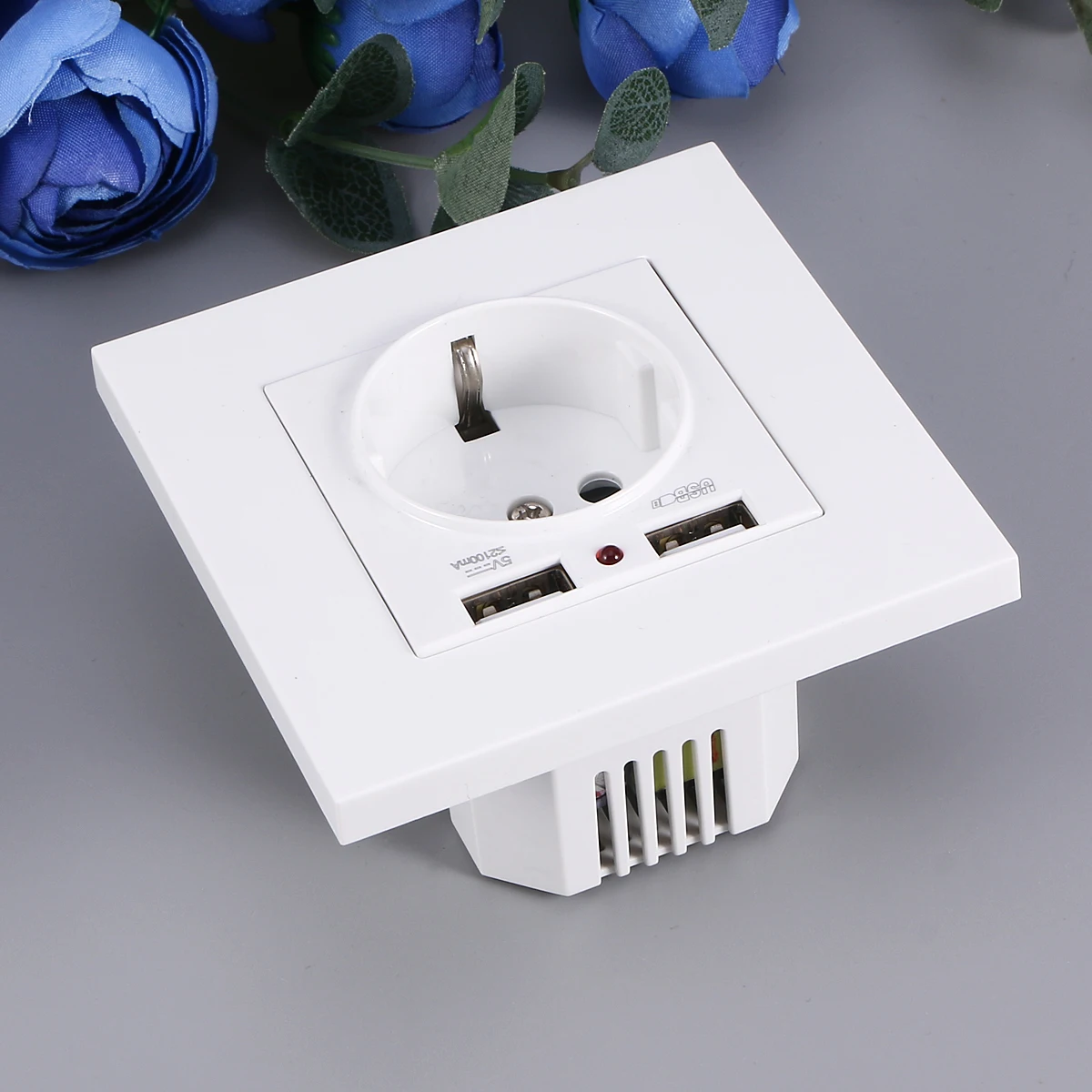 

German Type 16A Dual Usb Wall White Fireproof Panel Wall Plate Power Strong Conductivity Anti Oxidation Modern Socket Panel Home