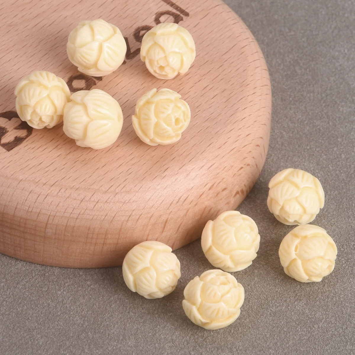 10PCS Cream Beige Color 12mm Round Flower Bud Shape Artificial Coral Loose Beads For Jewelry Making DIY Bracelet Findings