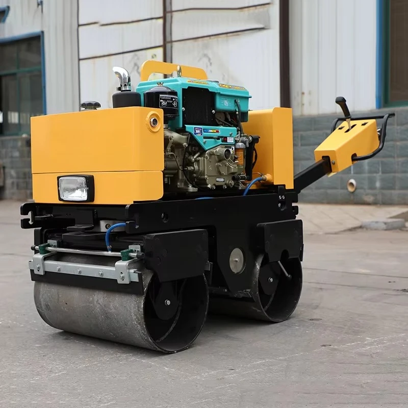 Picture 6: Double Drum Vibratory Road Roller Compactor Full Hydraulic Mini Walk-Behind with Famous Brand Engine