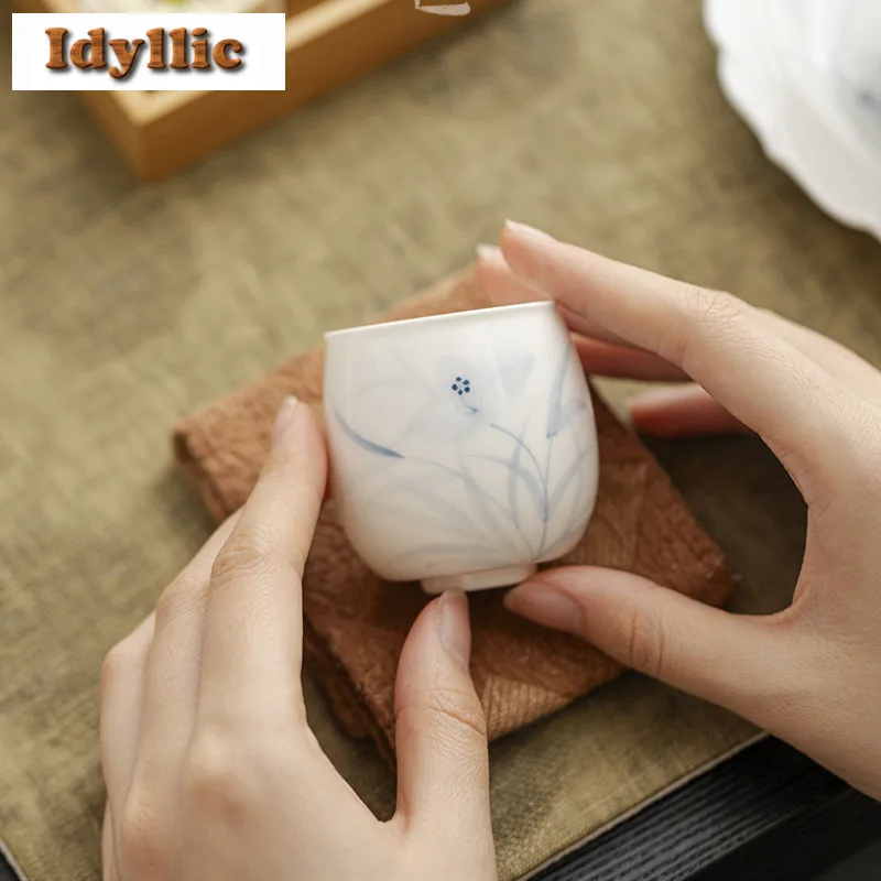 70 مللي فنجان شاي أزرق وأبيض مرسومة يدويًا وعاء شاي تقليدي كوب شخصي لتذوق الشاي أكواب تشازان الرئيسية أدوات المائدة الحرفية #2