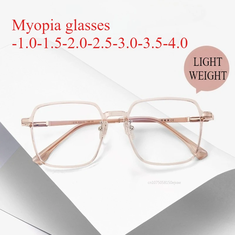 Retro Square Anti-Blue Light Glasses for Women Stylish Clear Frame Anti Radiation Myopia Glasses -1.0-1.5-2.0-2.5-3.0-3.5-4.0