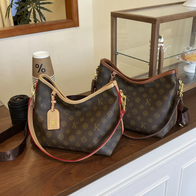 

High-End Women's Messenger Bag Made Of Premium Leather Boasting Paris Inspired And Vintage Chic Style​