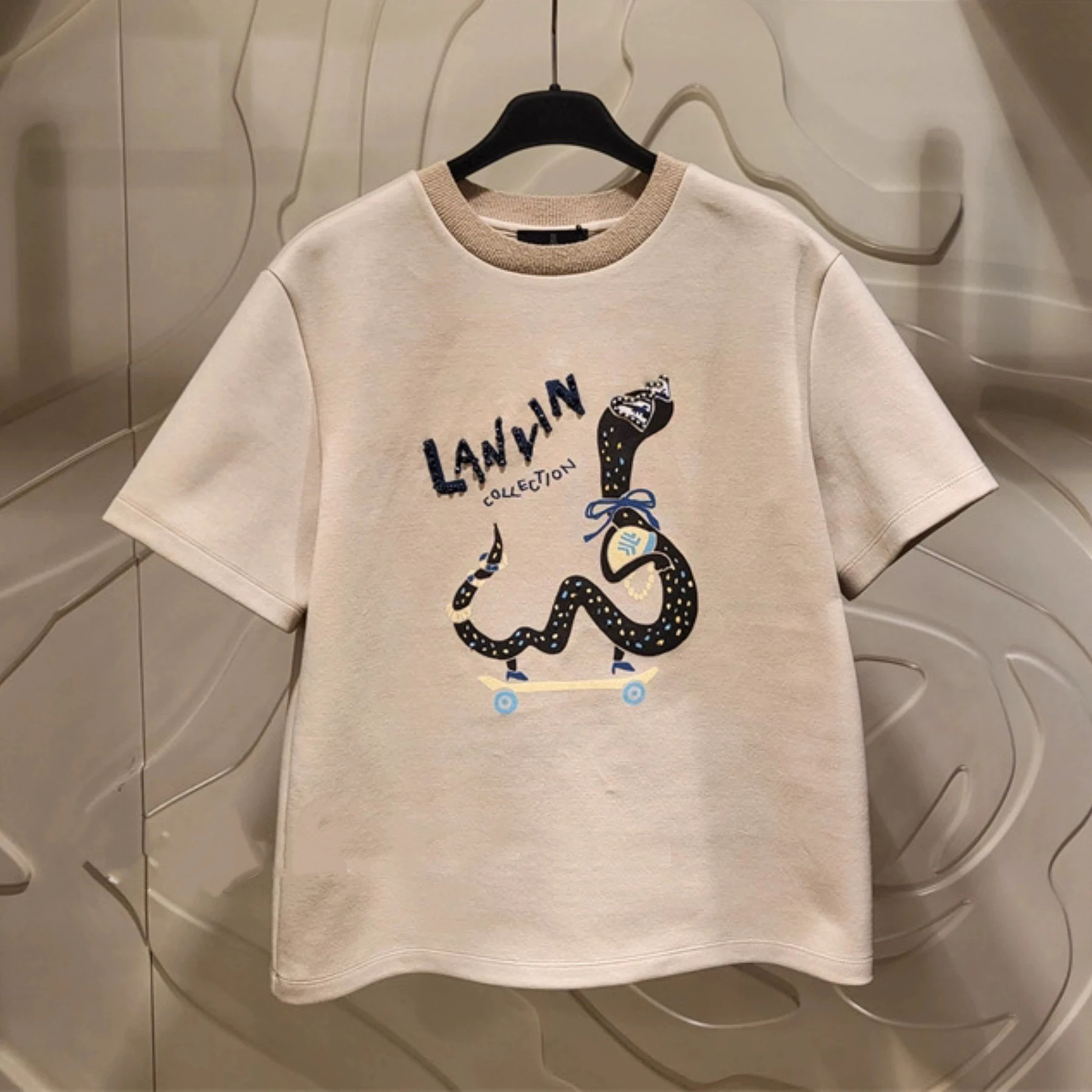 

Limited Edition Casual Faion Cartoon Snake Pattern Embroidered T-irt ort Sve Commute Sle Loose Fit round Ne