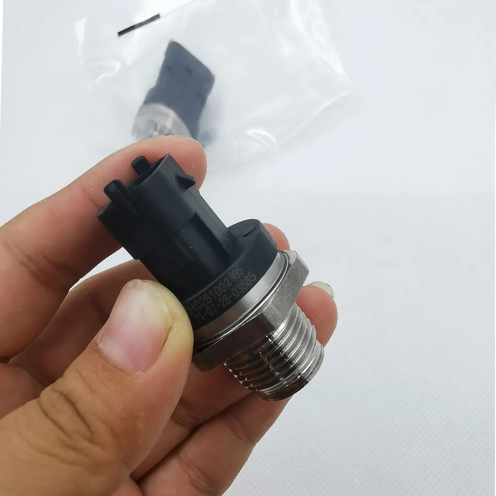 Recensione e valutazione del sensore di pressione del rail del carburante OEM 0281002995