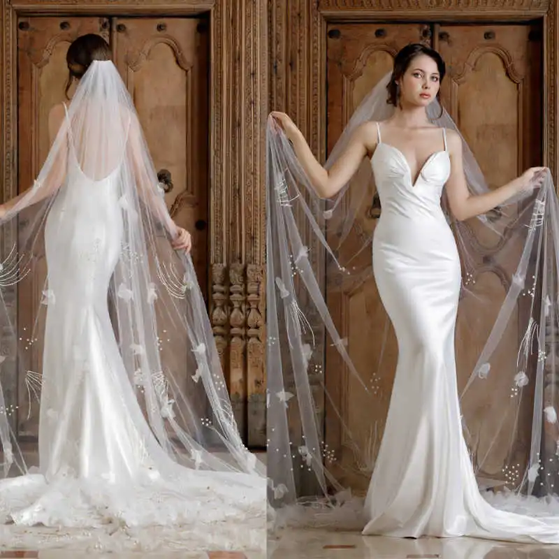 

Gorgeous One Layer Wedding Veils Long Cathedral Length Pearls With Comb Bridal Veils 3D Flowers Sequins Marriage Accessories