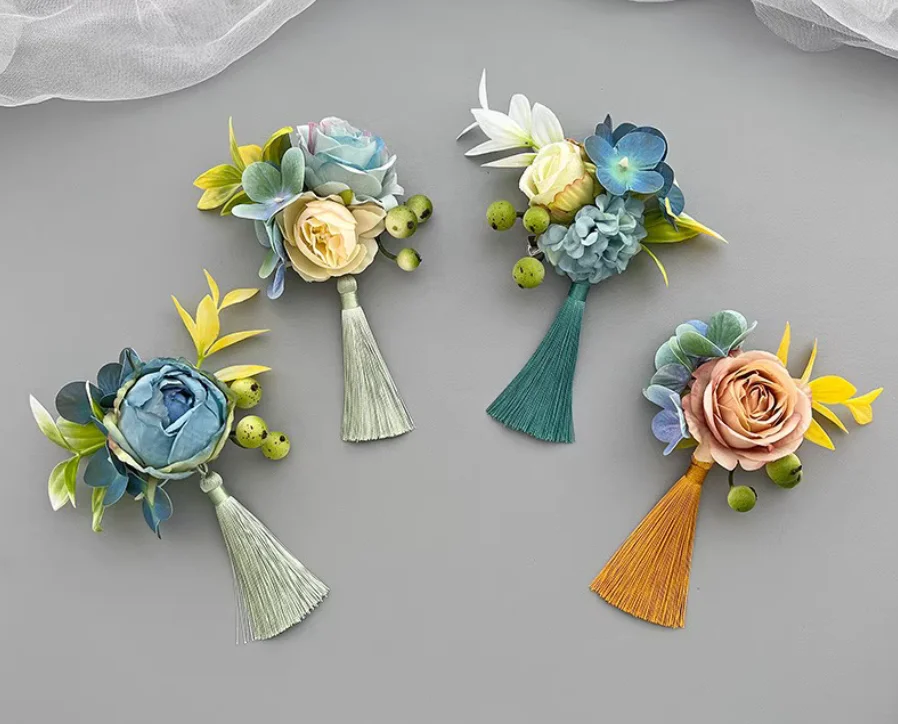 Original innovative Chinese blue-green series corsage Bridesmaid simulation hand-painted antique shooting props.