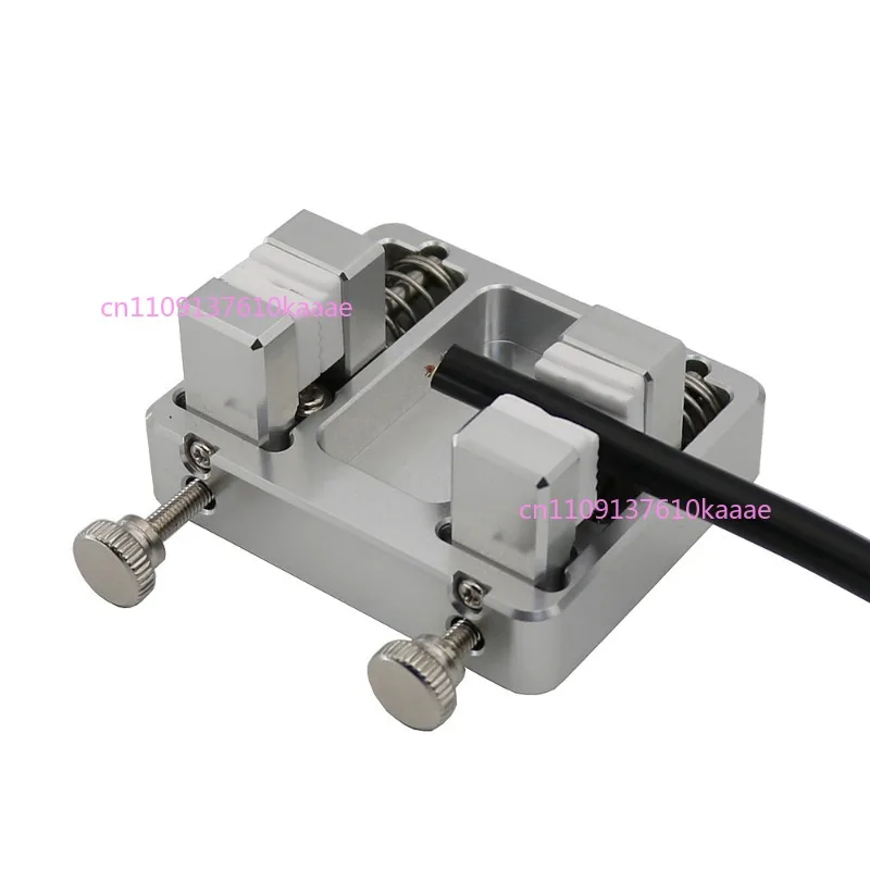 

1 Piece Welding Wire Fixture Adjustable Bracket For Motherboard Soldering Tool Soldering Locator Welding Table Clamp