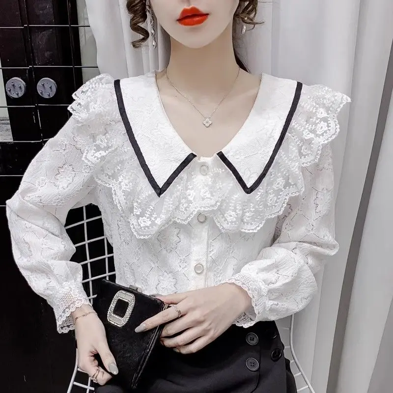 Doll Collar Lace Bottom Shirt Women\'s New Fashionable and Stylish Long Sleeved Versatile Top