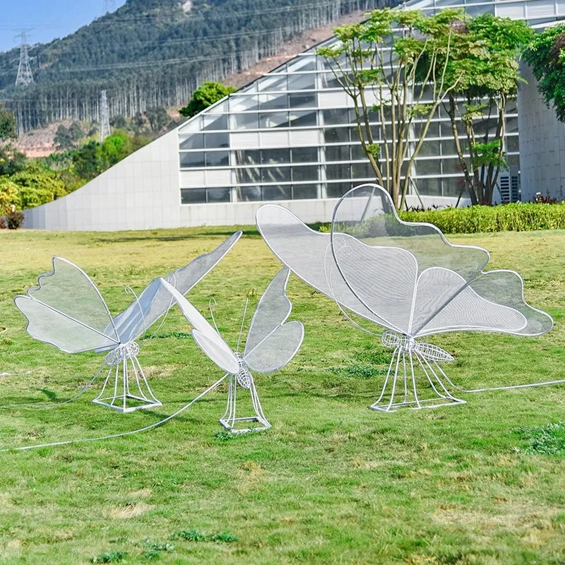 Wrought iron stainless steel hollow luminous butterfly sculpture ornament outdoor garden forest arrangement lawn landscape