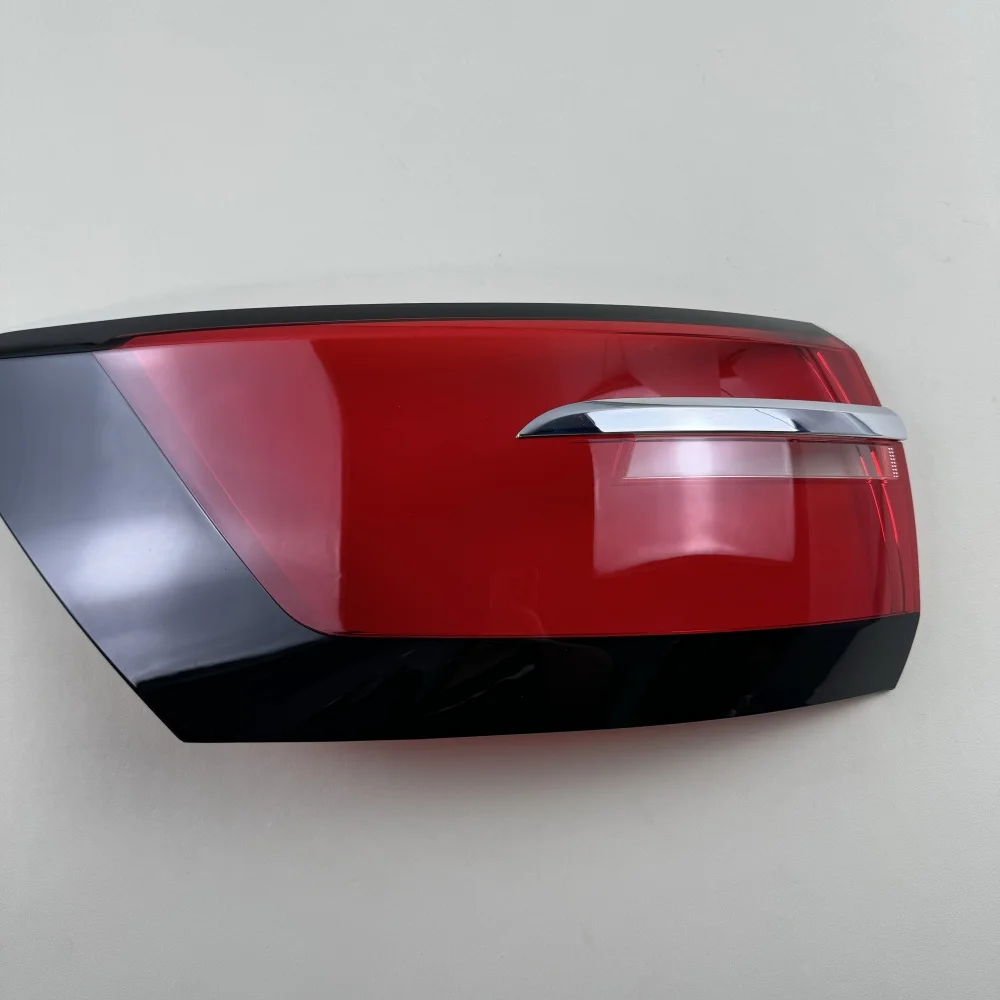غطاء مصابيح إيقاف السيارة للإشارة الخلفية الخارجية يحل محل عاكس الضوء الأصلي لسيارة Volkswagen VW Viloran 2020 - 2024