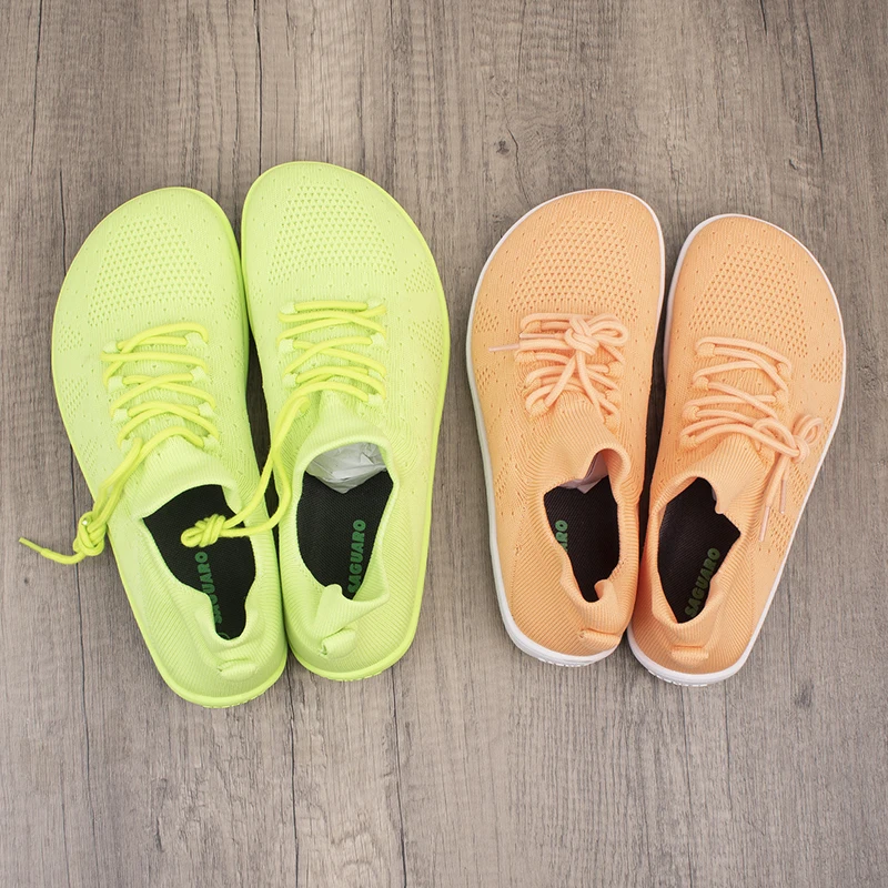 Zapatillas de running SAGUARO para hombre, transpirables, 4E de ancho, para entrenamiento cruzado, estilo barefoot, sin cordo...