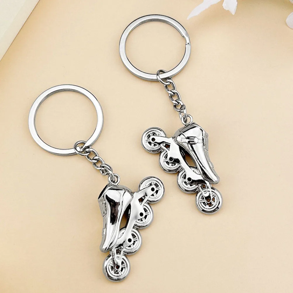 

4Pcs Fashion Roller Skate Keychain 3D Detailed Craftsmanship Metal Key Ring Pendant for Backpack Handbag Car Keys Wallet