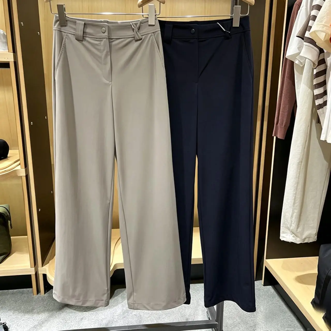 2026 Ladies Solid Golf Wide Leg Trousers Autumn New Side Pockets Straight‑Leg Casual Sports Golf Pants