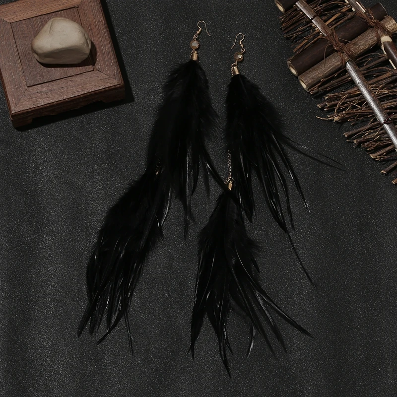 1 piece of Bohemian ethnic trendy Su long handmade feather earrings, earrings, fashionable holiday gift