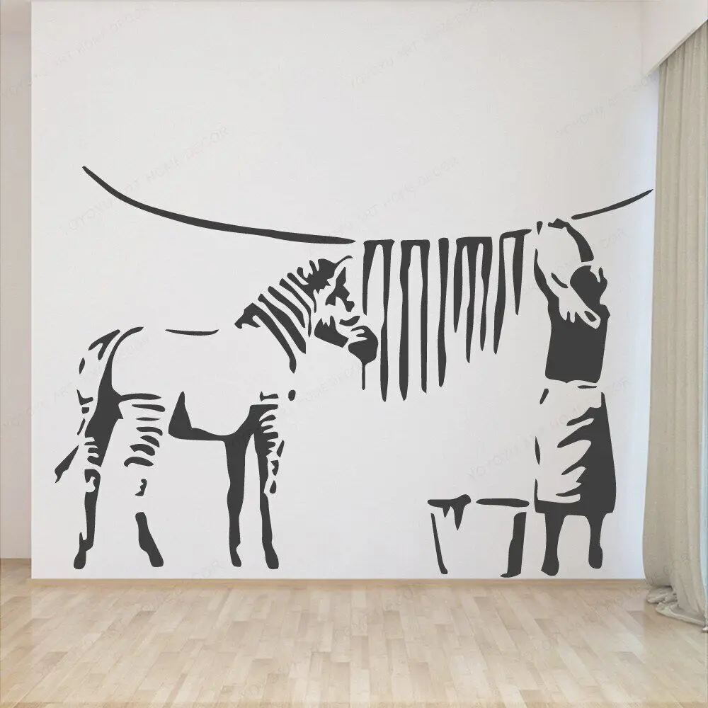 Stile europeo Banksy Zebra donna adesivi murali decorazioni per la casa ragazza Room Decor Sticker interni Home Art Decor murale rimovibile HL05