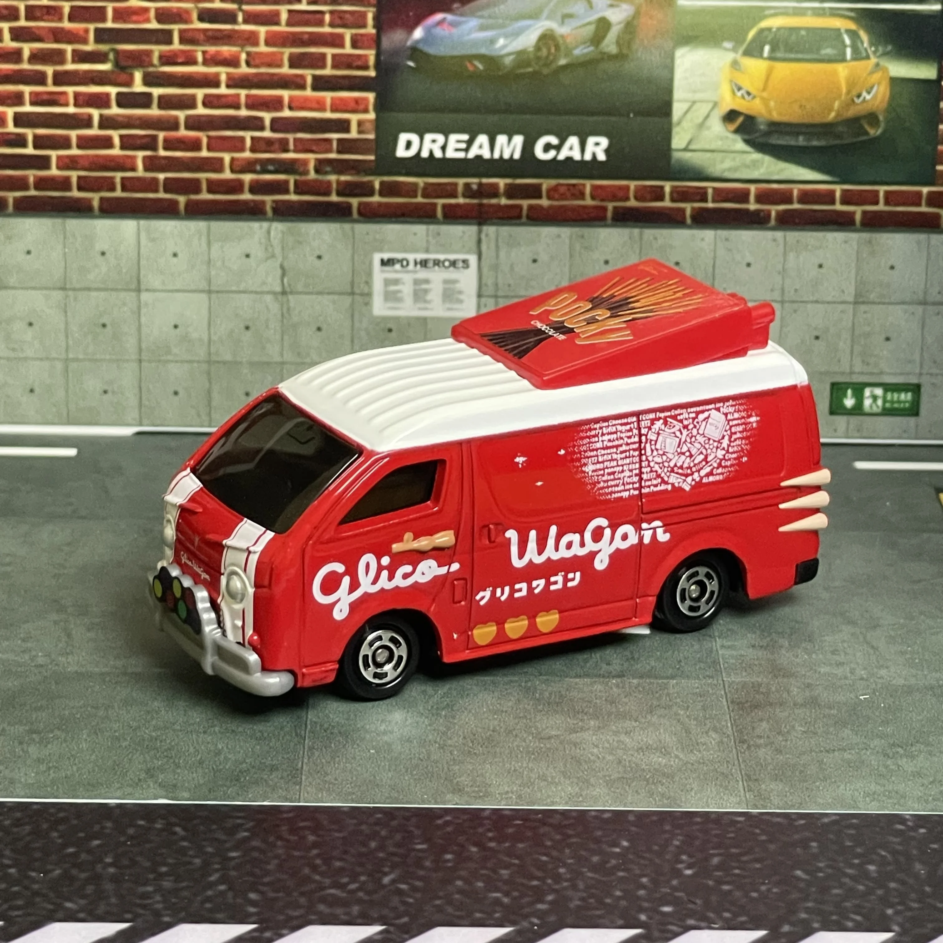 Takara Tomy Tomica nr 58 Glico Wagon Odlew Statyczny Samochód Ze Stopu Metalu Model Kolekcjonerski Ekspozycja Zabawka Prezent dla Chłopca
