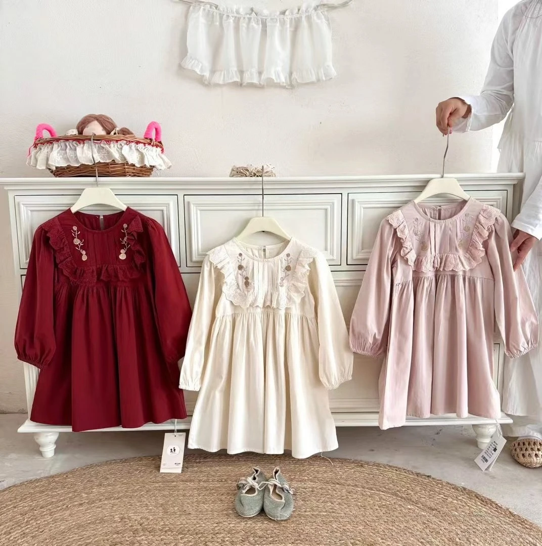 

Платье для девочек 110-150 2026, весенняя корейская версия одежды принцессы с длинными рукавами в иностранном стиле для девочек