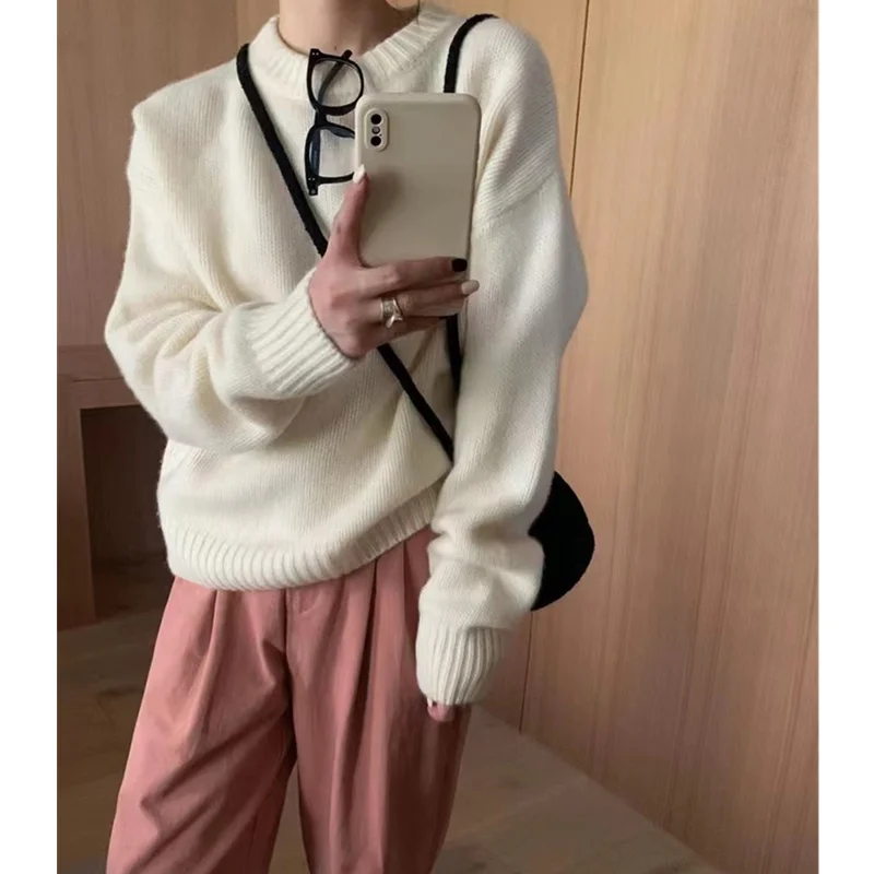 Korean design round neck cashmere sweater women's loose slim sweater with lazy style thick wool knit