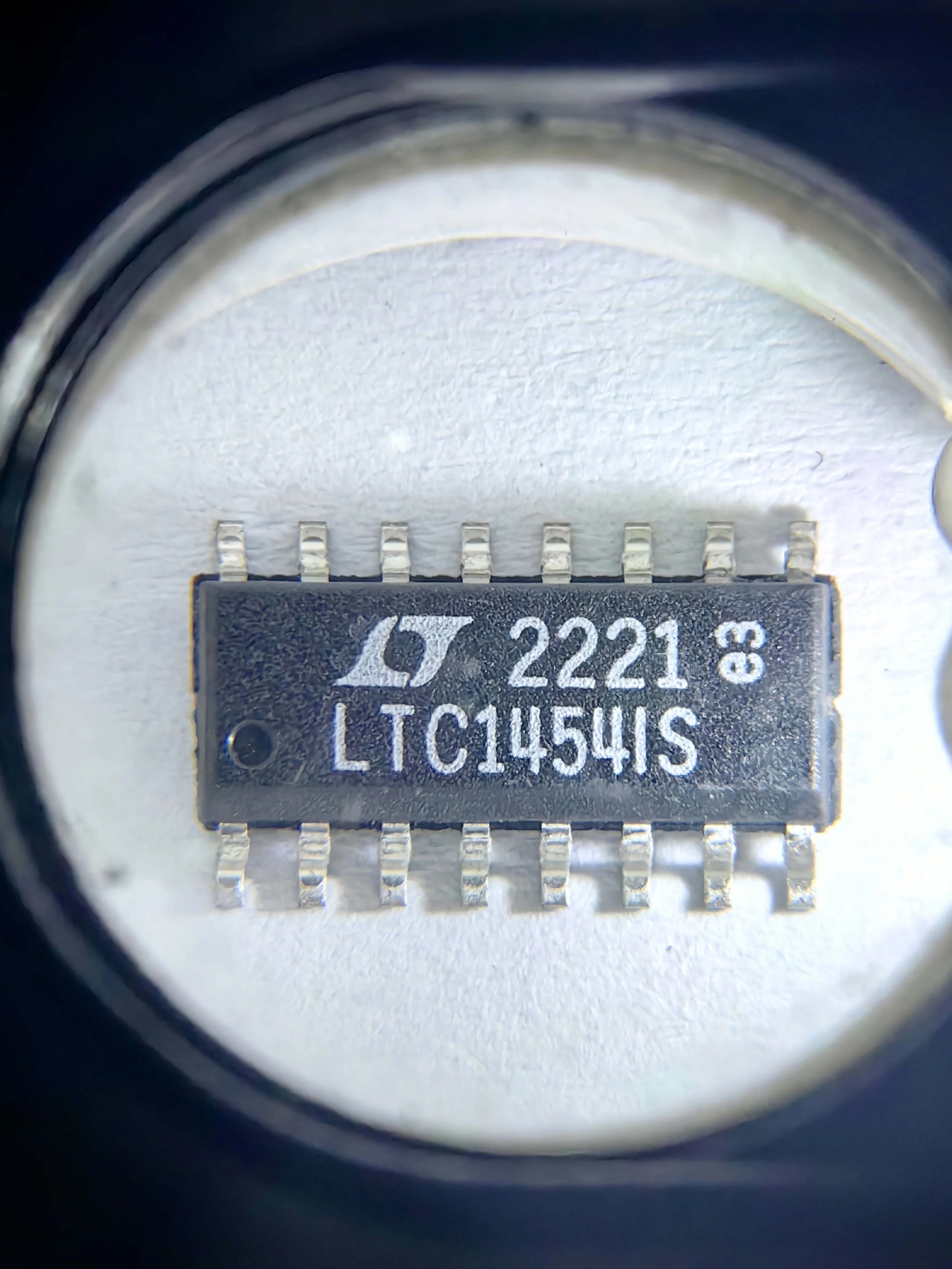 LTC1454CS LTC1454LCS LTC1454 - DACs duplos de micropotência trilho a trilho de 12 bits