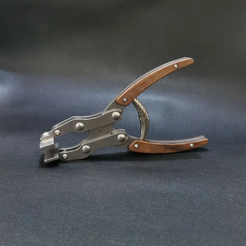 

Flat Pliers Stainless Steel Professional Handmade DIY Craftsman LeatherCraft Parallel Clamp Tools