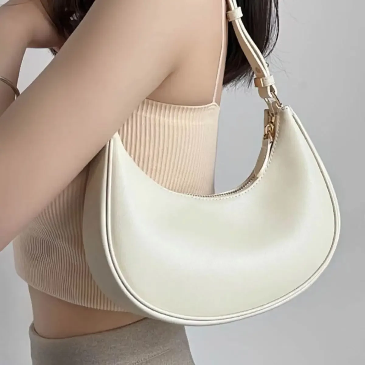 

Crescent Armpit Women's Feeling New Half Moon French Stick Bag Women's Shoulder Bag Niche Texture Single Shoulder Bag