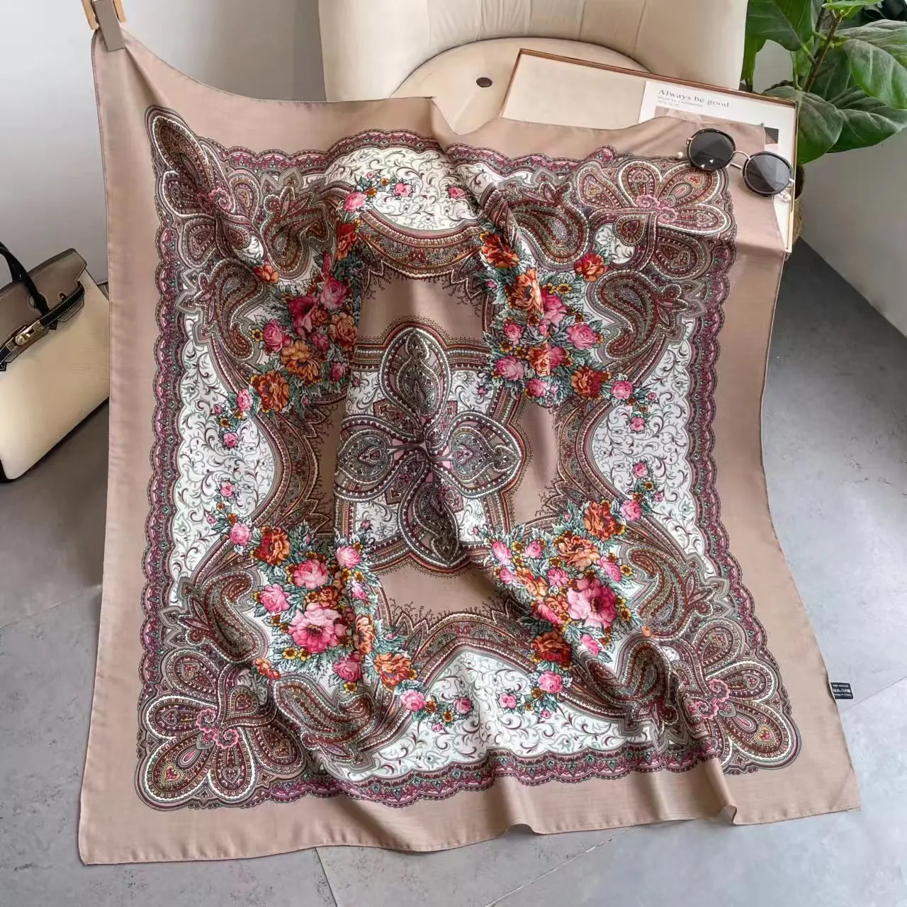 110*110cm Russian Style Floral Print Square Scarf Paisley Bandana Traditional Ukrainian Shawl Babushka Handkerchief Head Scarves