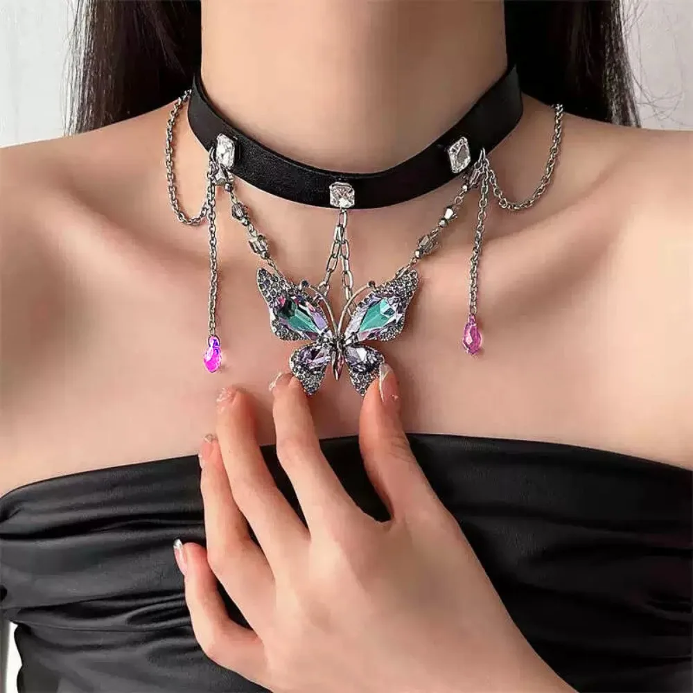 

PU Leather Rhinestone Choker Crystal Collarbone Chain Butterfly Pendant Necklace Neck Jewelry Belt Twined Gothic Metal Choker