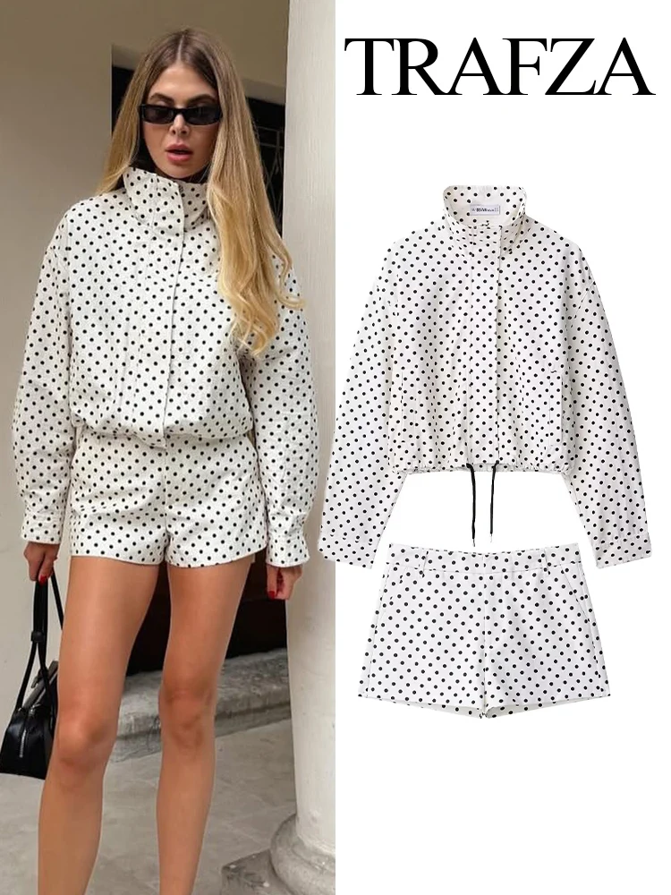 

TRAFZA Women Autumn Elegant Polka Dot Printed Zipper Jacket Woman Chic Long Sleeves Turtleneck With Pockets Drawstring Coats