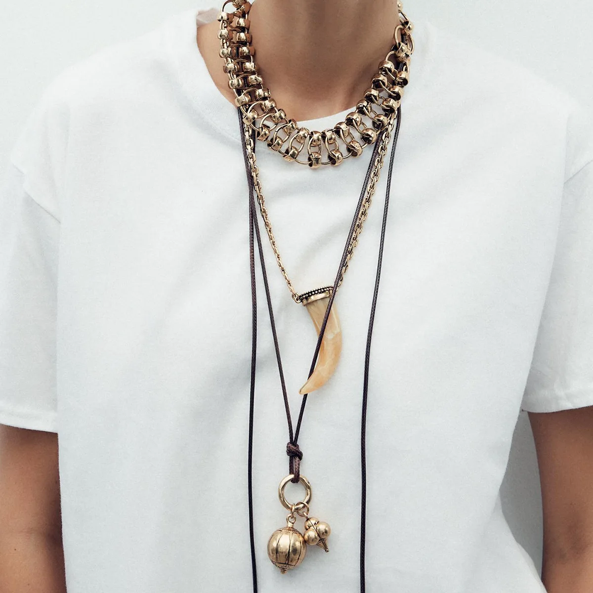 

ZAA Personality Metal Choker Wolf Tooth Pendant Necklaces for Women Vintage Multi-layer Jewelry Necklace Gifts