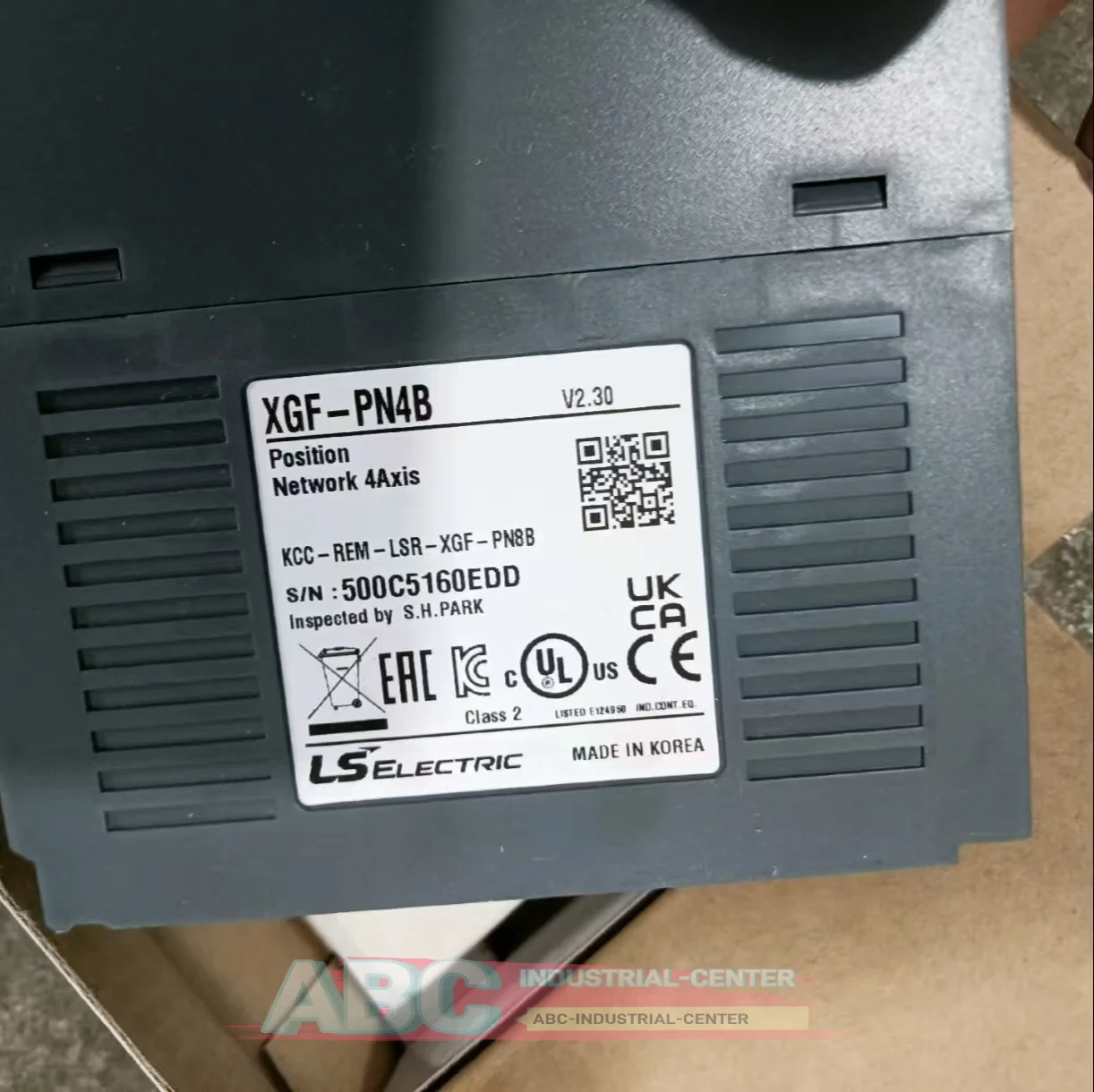 

XGF-PN8B XGQ-RY2B PLC module brand new