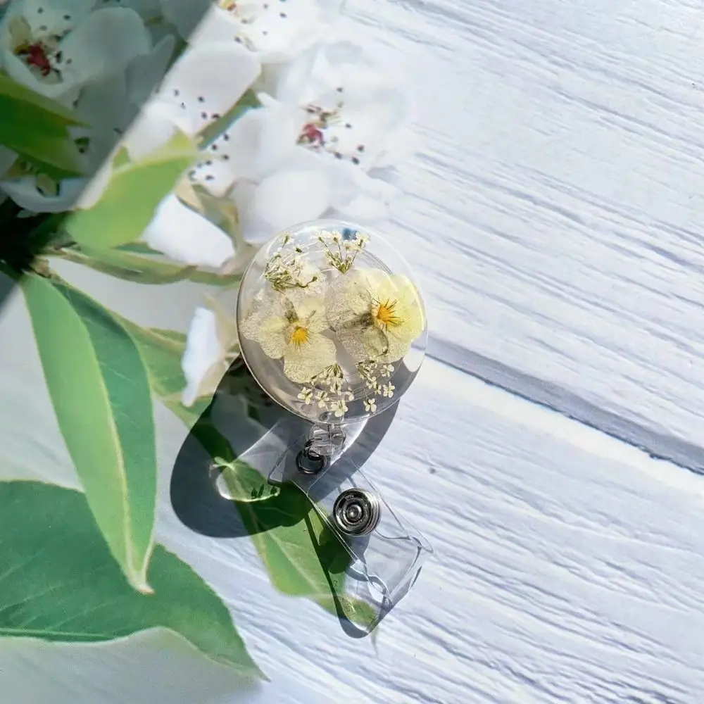 

Resin Pressed Floral Charms Jewelry ID Badge Clip Retractable Transparent Reels Keyring Card Badge Holder ID Lanyard Badge Reel