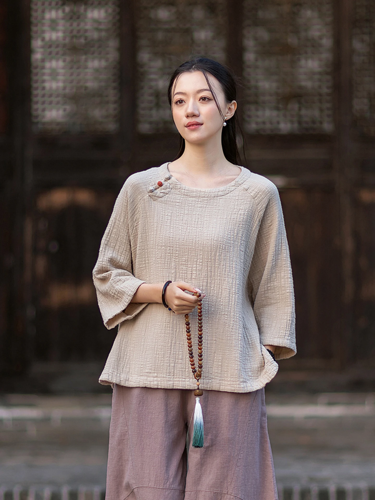 Retro Chinese Style Women's Shirt Soft Breathable Button up Crew Neck T-Shirt Loose Fit Cotton Bamboo Fabric round Neck