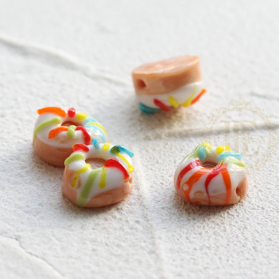 DIY Supply-2 Pieces Lamp worked Glass Spacer Beads - Heart or Cake (G430)