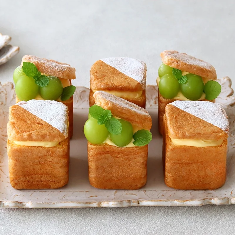 

Thiened Baking Tray Toast Bread Heart aped Cake Mould Non-Sti Breakfast Pastries Geometric Square Baking Mold