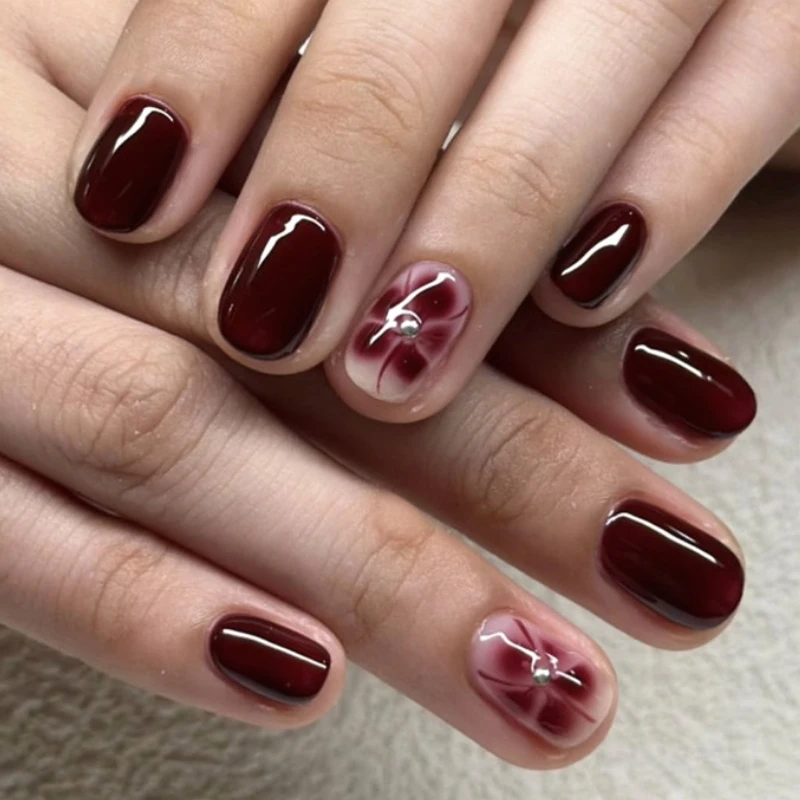 

Metal Bead Wine Red Halo Dyeing Flowers Mini Nail Art Chic Short Round False Nails Detachable Finished Fake Nails Press on Nails
