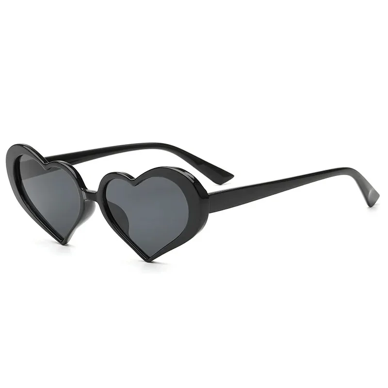 Women Fashion Heart Shaped Effects Glasses Watch The Lights Change To Heart Shape At Night Diffraction Glasses Female Sunglasses