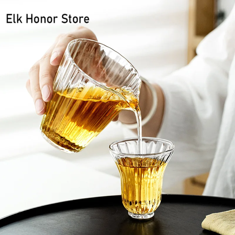 Creative Thickening Glass Tea Pitcher Vertical Sharing Pot Tea Divider Cha Hai Justice Cup Kung Fu Tea Teaset Gift Accessories