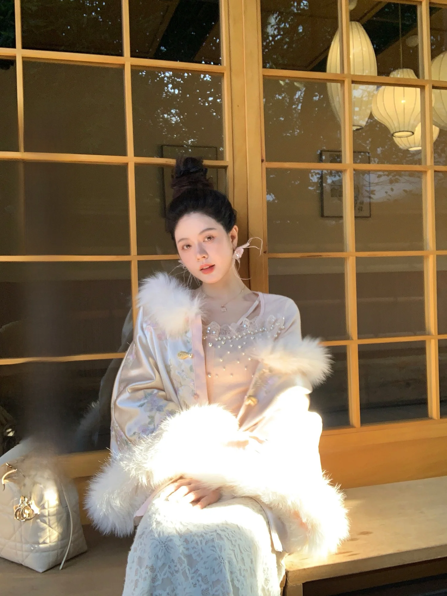 

Мягкий шерстяной вязаный свитер с квадратным воротником и изысканной кружевной отделкой, женская модная весенняя одежда для повседневной носки