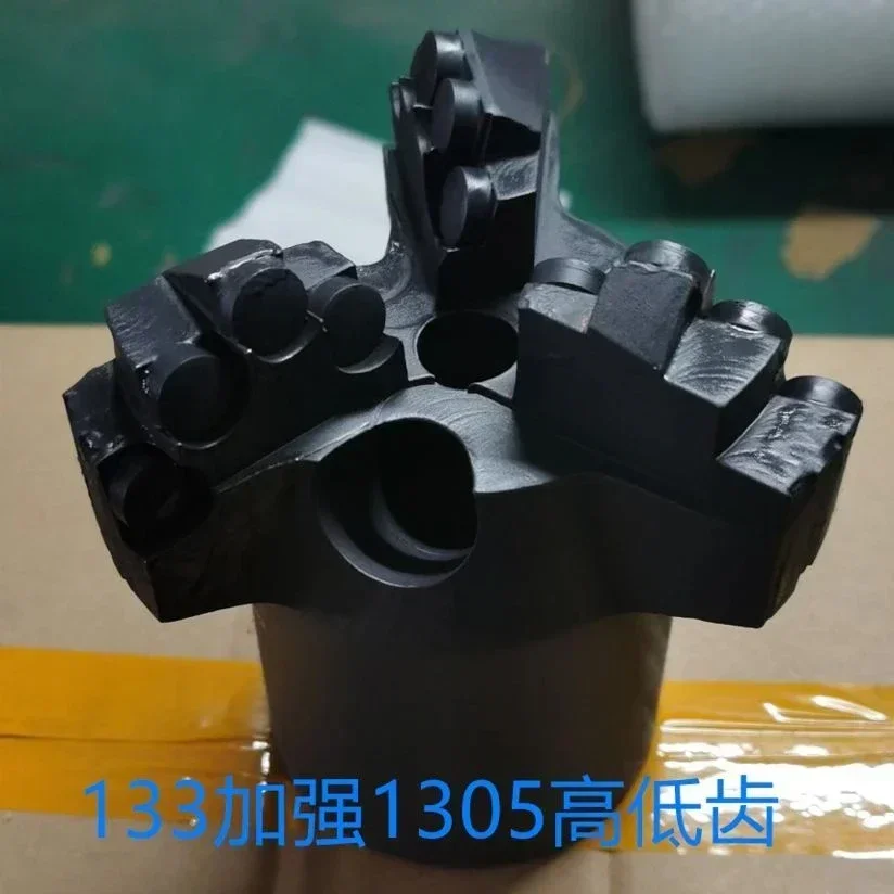 Hot sales PDC drill bits can hit rocks pebble and stones,the footage is faster/Rock drill bits/broken stones bit High-low-tooth