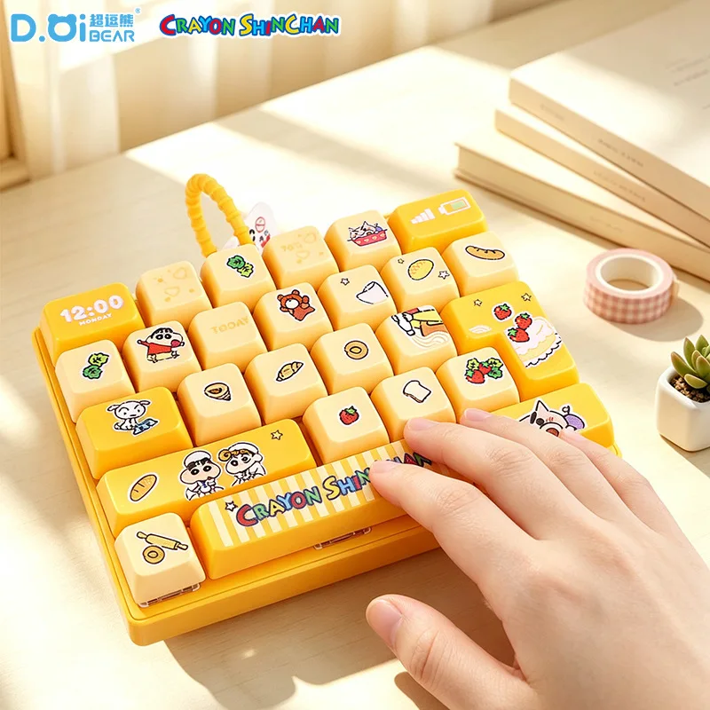 26-key Crayon Shin-chan Keyboard Keychain Stress Relief Toy Student Bag Charm CoupleBag Decoration Anime Figure Cosplay Gift