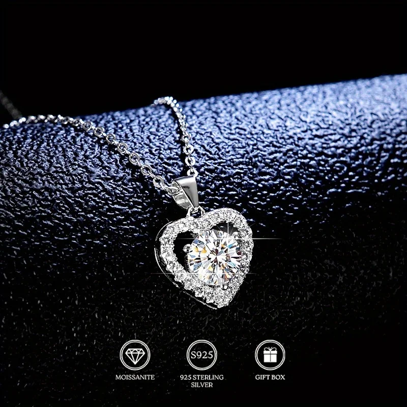 1Pc 1Carat S925 Moissanite Pendant Necklace, The Shape of Love, Represents Your Full Love, Suitable for Different Occasions.